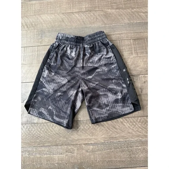 Adidas Boys Black Gray Athletic Shorts Size 8 - Picture 1 of 6